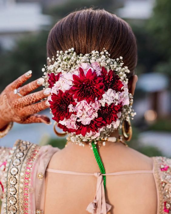 30+ Trendy Floral Bun Hairstyles For Wedding - The Chhavi