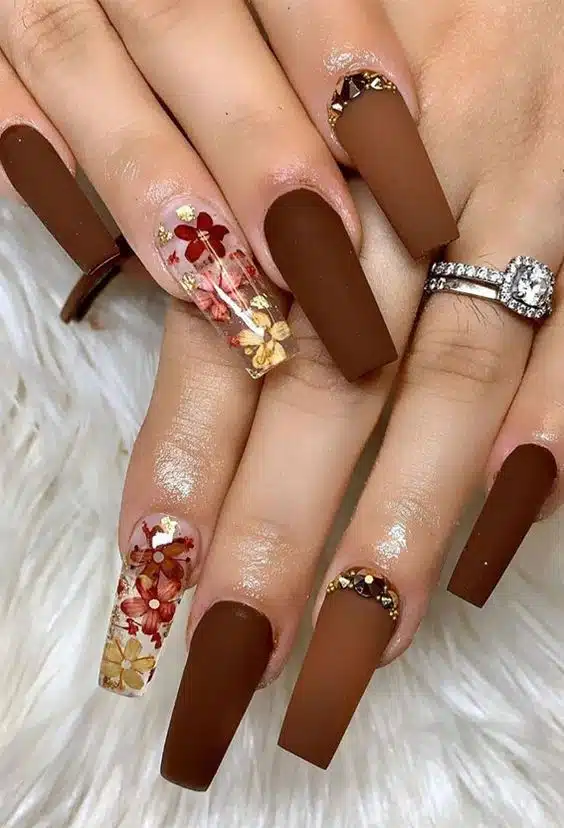 25+ Latest Brown Nail Designs For Spring