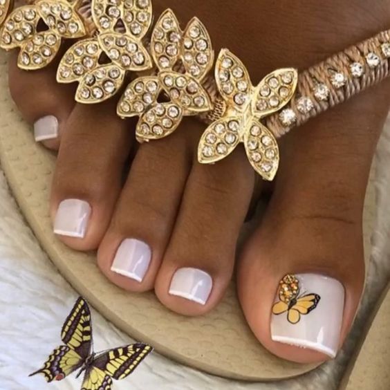20+ Trendy French Toe Nail Designs 2023