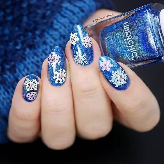 60+ Trendy Snowflake Nail Designs To Feel Cool Cool