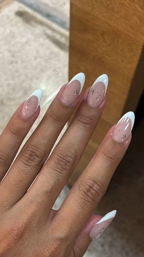 30+ Beutiful Prom Nail Inspo 2023