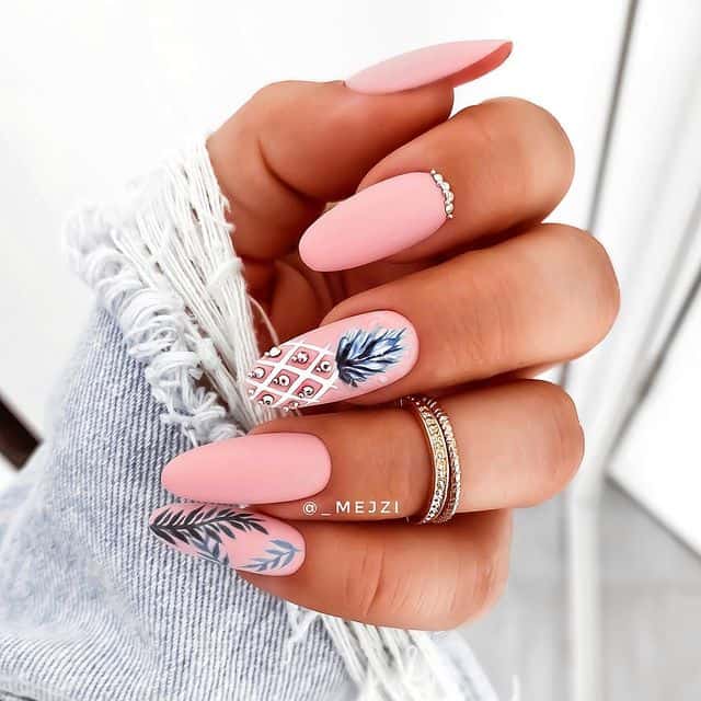 60+ Vacation Nail Designs To Give You Inspiration