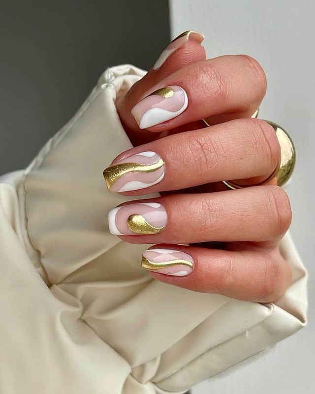 60+ Vacation Nail Designs To Give You Inspiration