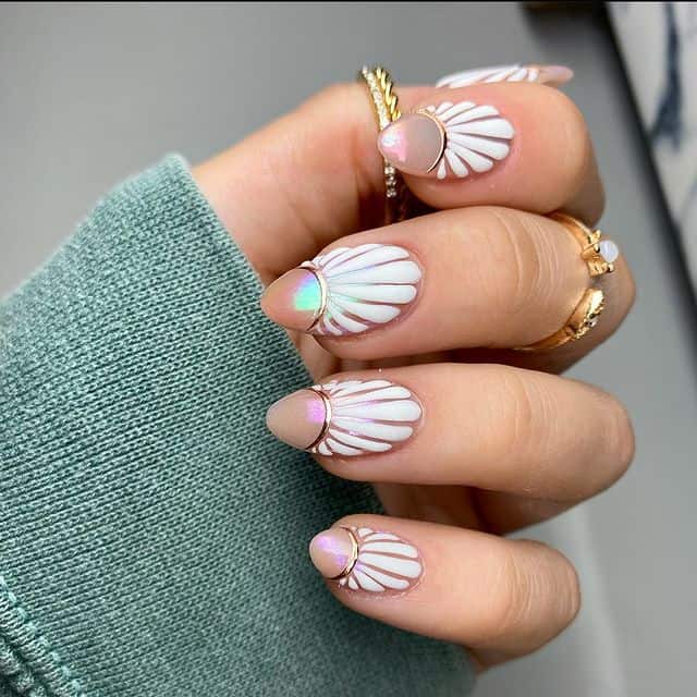 60+ Vacation Nail Designs To Give You Inspiration