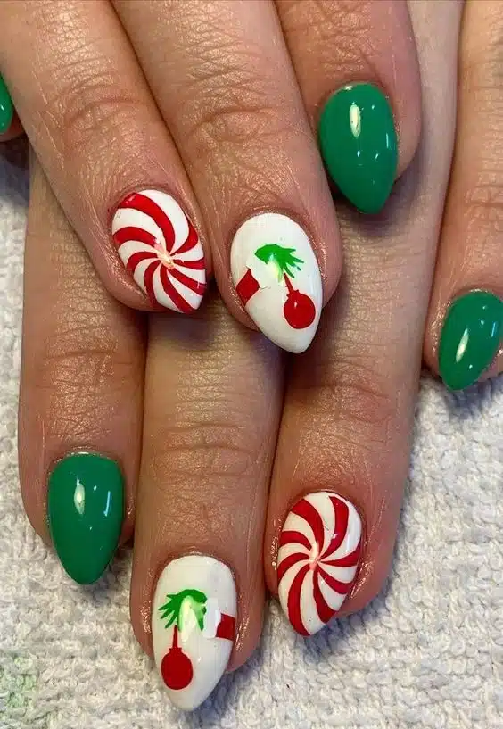 66+ Awesome Christmas Nail Designs You Must Try In 2023