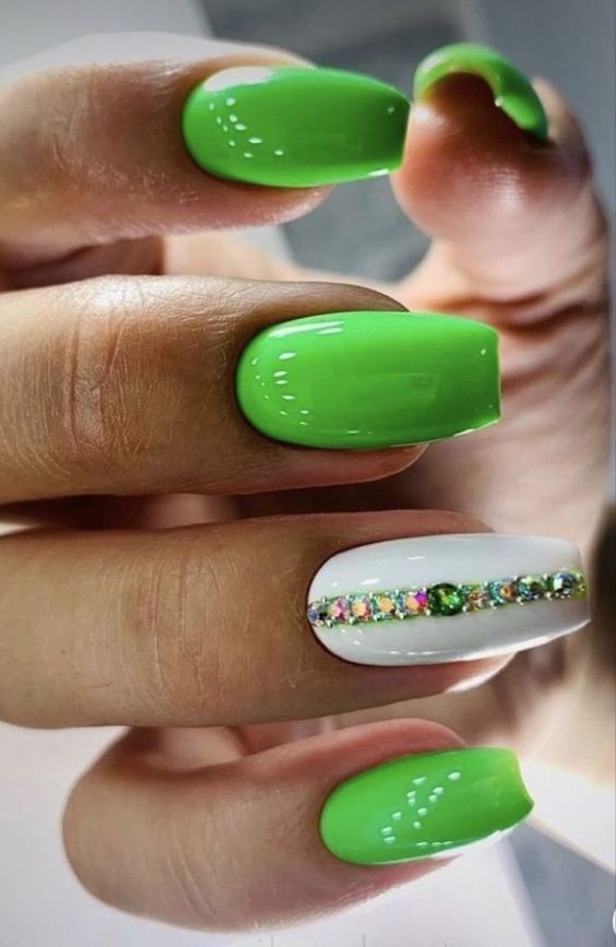 39+ Gorgeous Green Nail Designs 2023