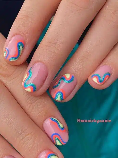 28+ Trendy Swirl Nail Designs To Try Out This Summer