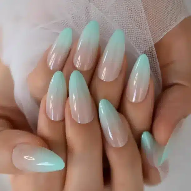 42+ Mint Green Nail Designs To Refresh Your Day