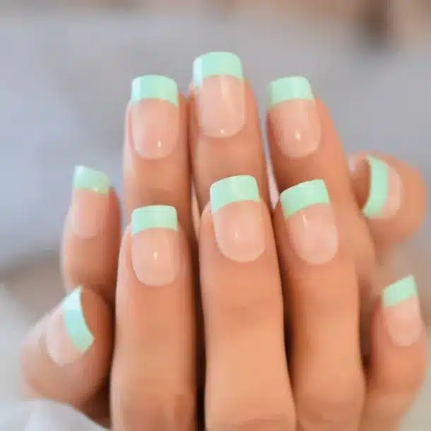 42+ Mint Green Nail Designs To Refresh Your Day