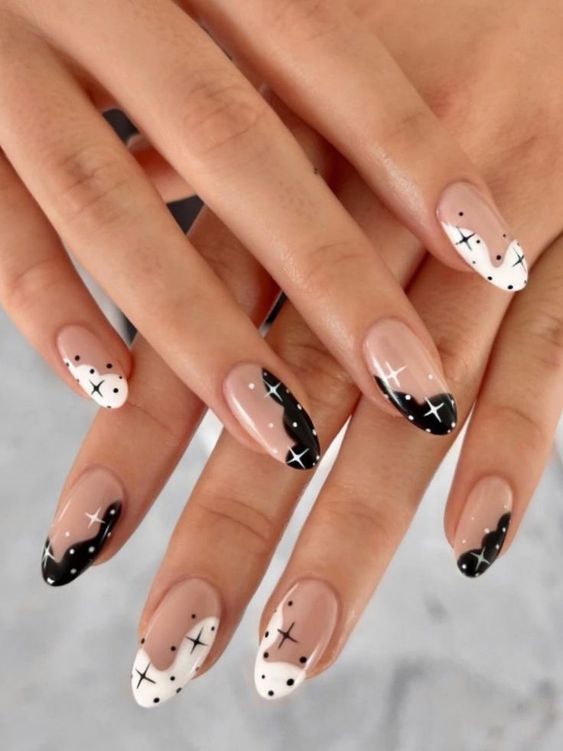 60+ Outstanding Black And White Nail Designs 2023