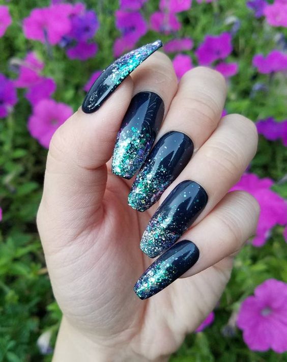 50+ Outstanding Navy Blue Nail Designs 2023