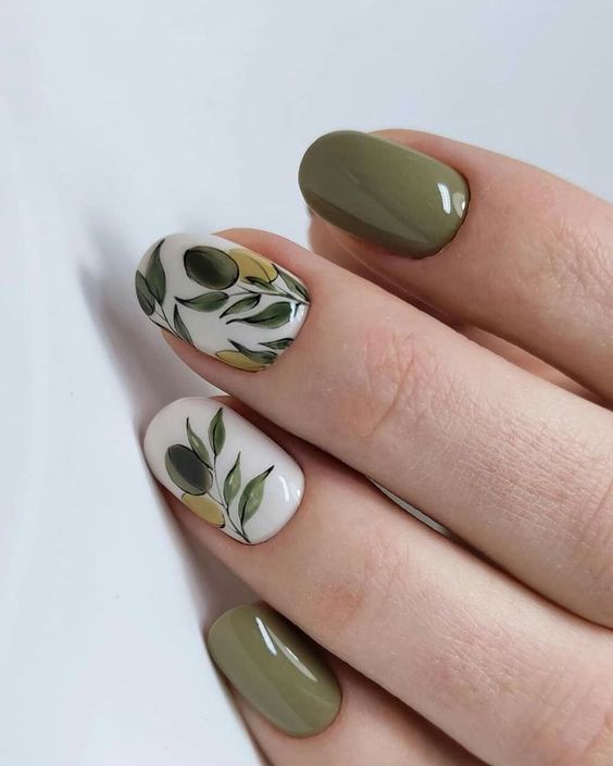 50+ Outstanding Olive Green Nail Designs 2023