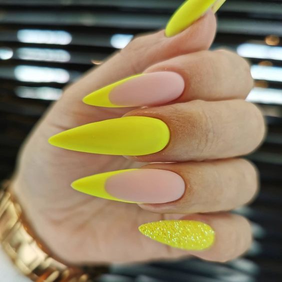 66+ Fabulous Yellow Nails Design 2023