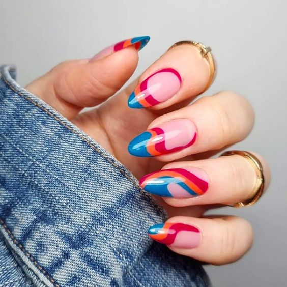 28+ Trendy Swirl Nail Designs To Try Out This Summer