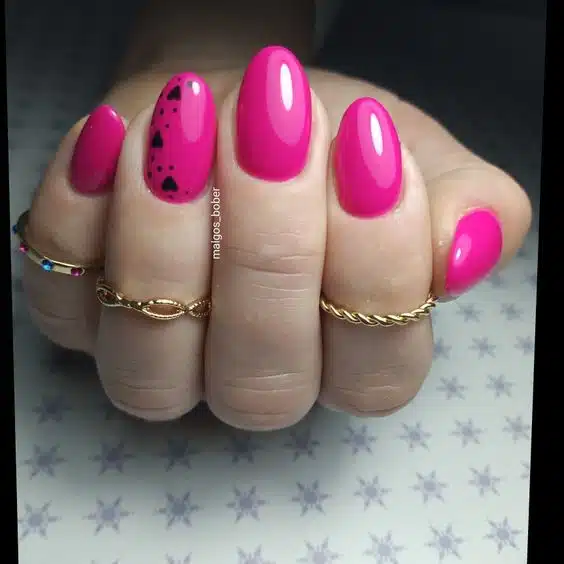 Try These Oval Nail Designs In 2023