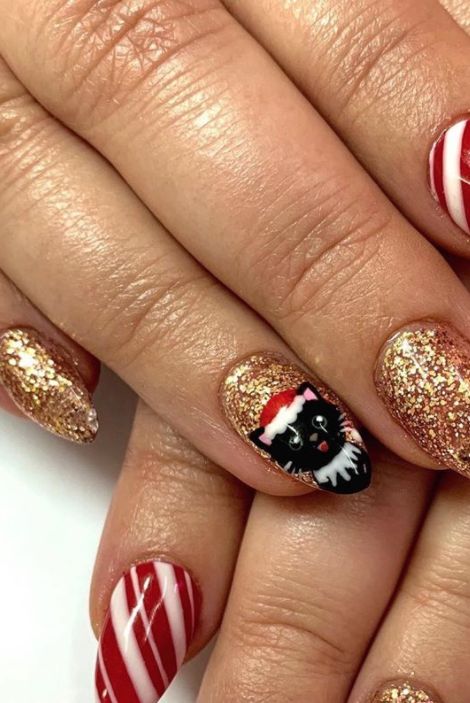 21+ Simple Christmas Nail Designs For 2023