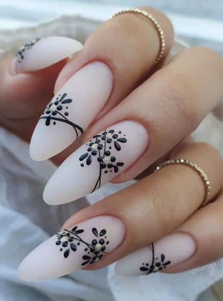 30+ Easiest Basic Nail Designs 2023