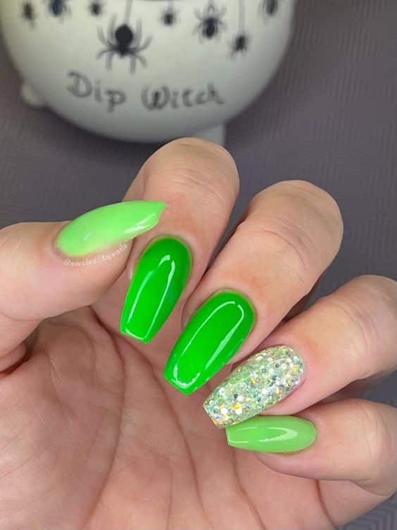 39+ Gorgeous Green Nail Designs 2023