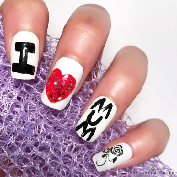 60+ Amazing Mother Day Nail Design 2023