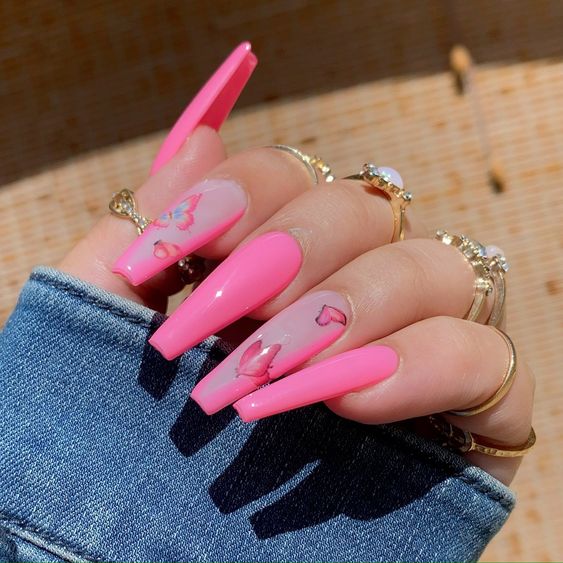 39+ Gorgeous Pink Nails With Butterflies 2023