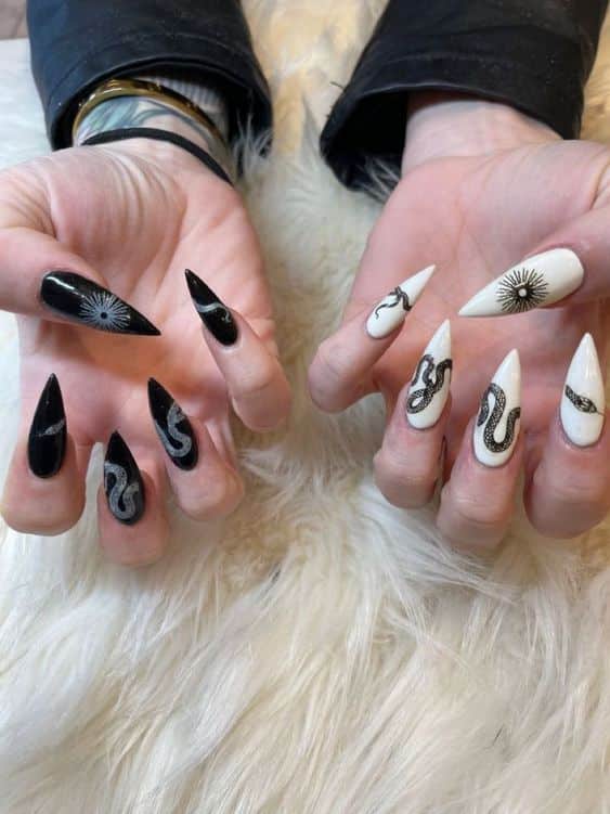 60+ Trendy Snake Nail Design 2023