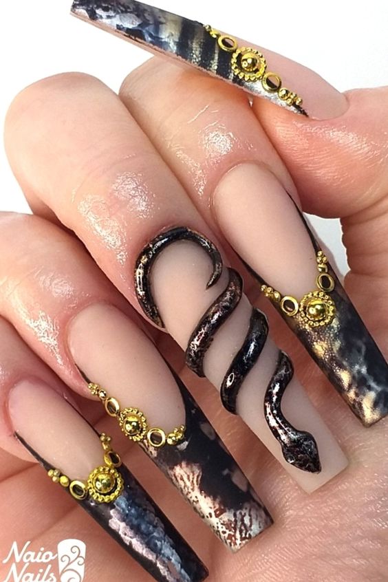 60+ Trendy Snake Nail Design 2023