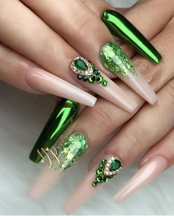 39+ Gorgeous Green Nail Designs 2023