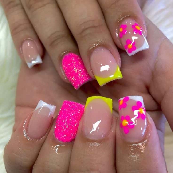 21+ Stunning Cute Short Nail Designs 2023