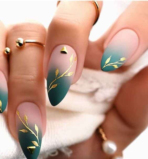 30+ Gorgeous Emerald Green Nails For You