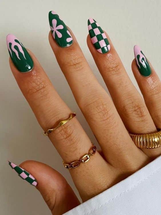 30+ Gorgeous Emerald Green Nails For You