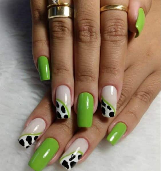 39+ Gorgeous Green Nail Designs 2023