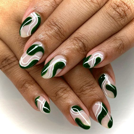 20+ Stunning Squiggle Nail Design Ideas 2023