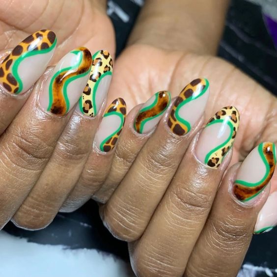 28+ Trendy Swirl Nail Designs To Try Out This Summer