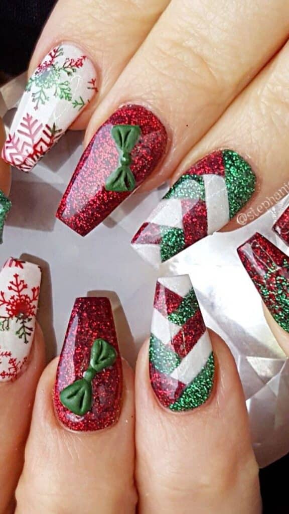 66+ Awesome Christmas Nail Designs You Must Try In 2023