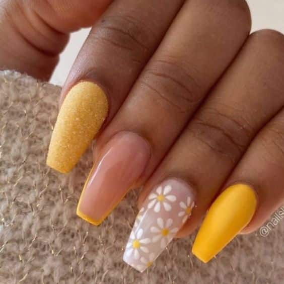 66+ Fabulous Yellow Nails Design 2023