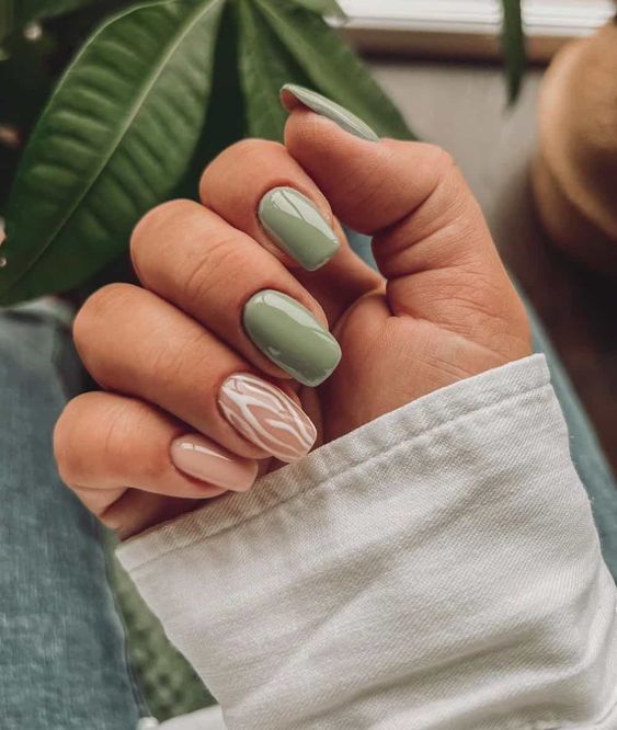 50+ Outstanding Olive Green Nail Designs 2023