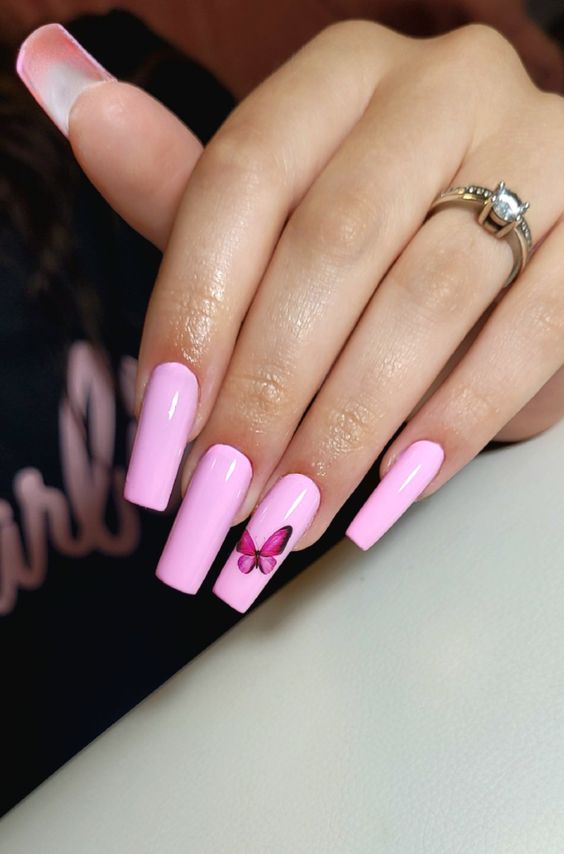 39+ Gorgeous Pink Nails With Butterflies 2023