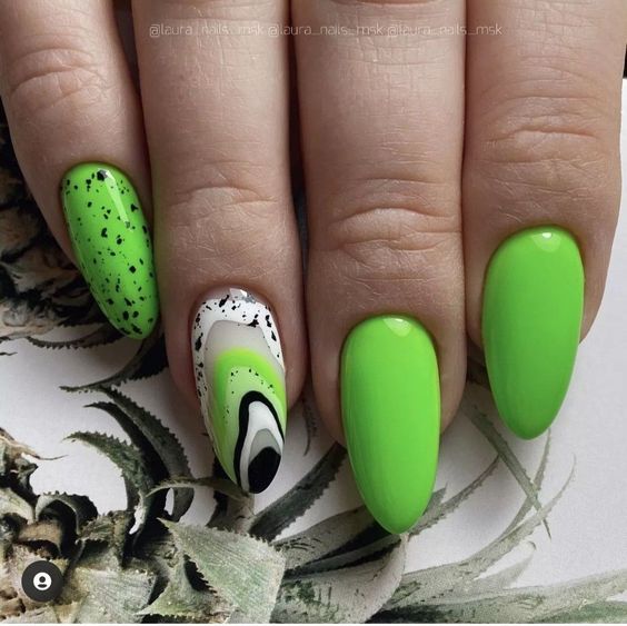 39+ Gorgeous Green Nail Designs 2023