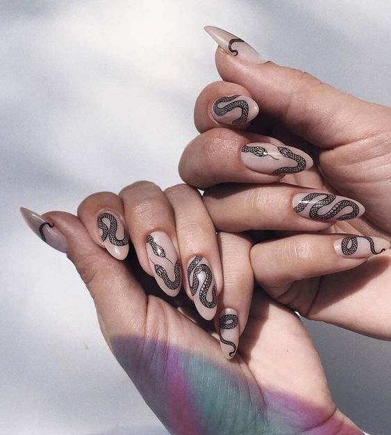 60+ Trendy Snake Nail Design 2023