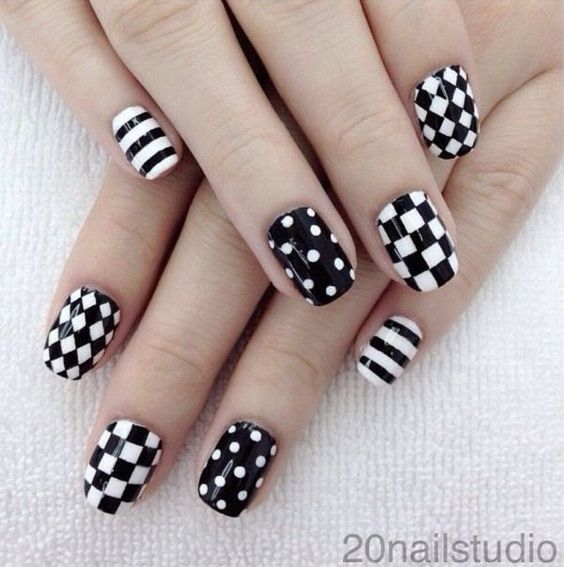 33+ Best Black And White Nail Designs 2023