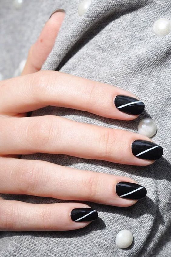 33+ Best Black And White Nail Designs 2023