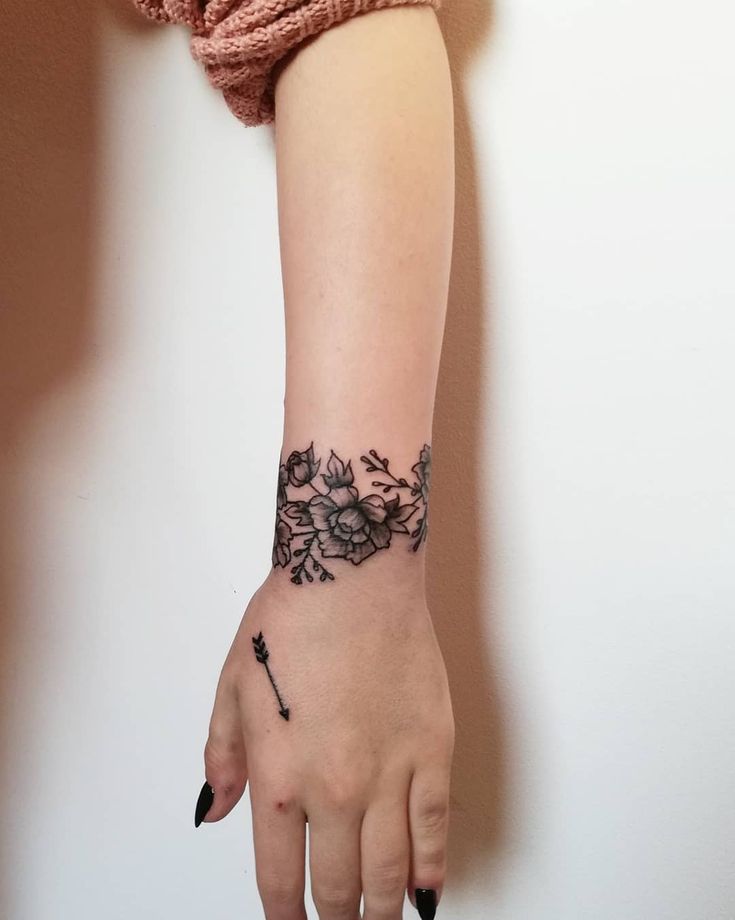 50 Amazing Wrist Tattoos For Men  Women  TattooBlend