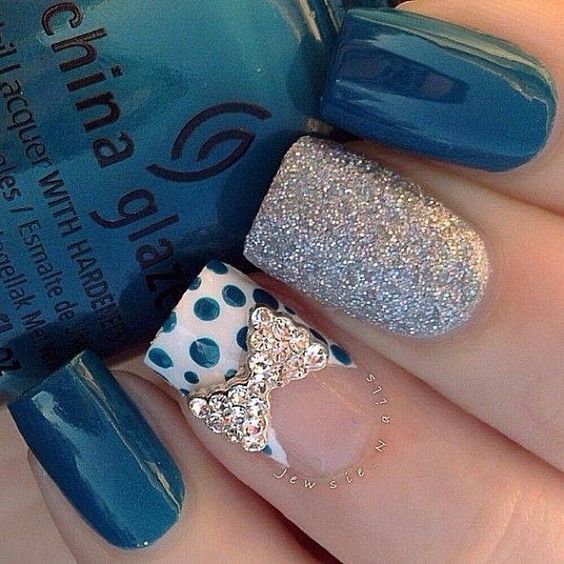 33+ Stunning Silver Nail Designs To Try In 2023