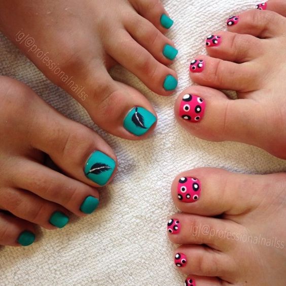 18+ Stunning Spring Toe Nail Designs 2023