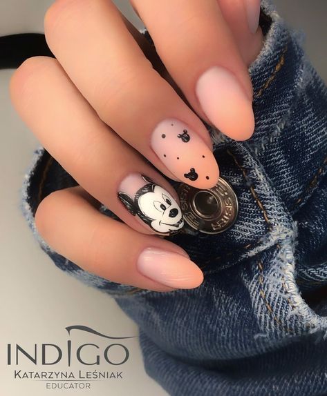 30+ Amazing Ring Finger Nail Design 2023