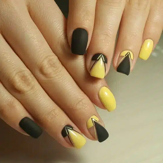 30+ Fabulous Yellow And Black Nail Design 2023