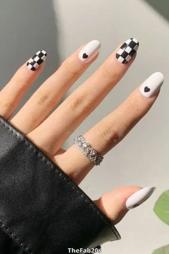 33+ Best Black And White Nail Designs 2023