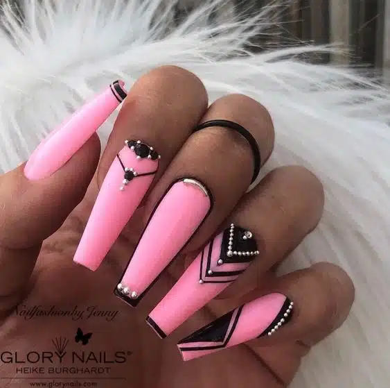 36+ Latest Black And Pink Nail Designs 2023