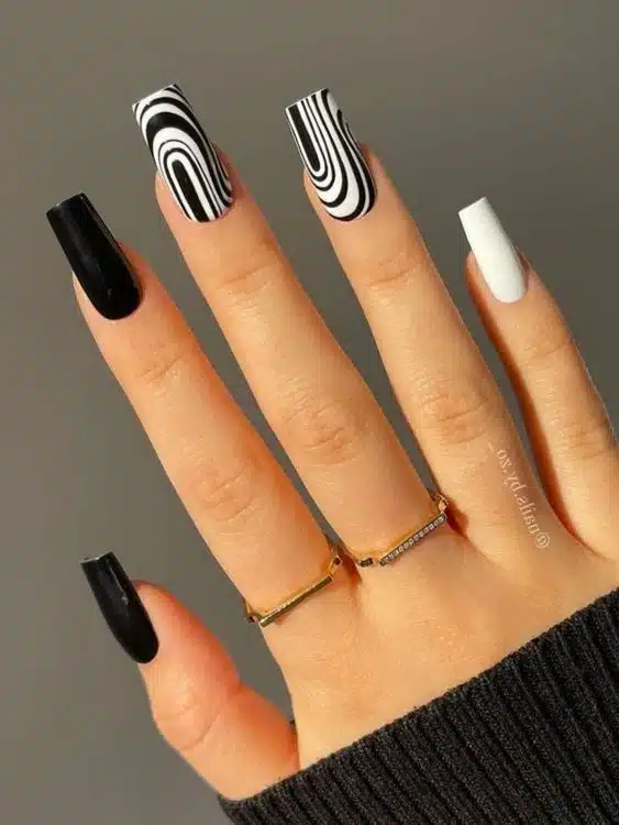 33+ Best Black And White Nail Designs 2023