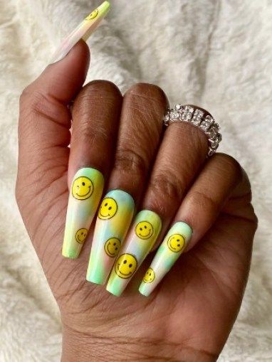 42+ Smiley Face Nail Design 2023